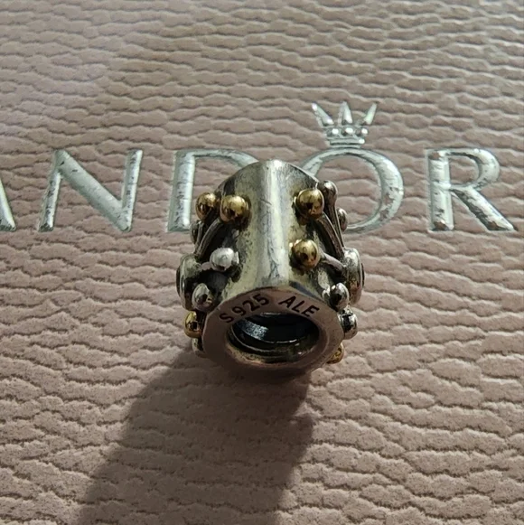 PANDORA Desert Star 2-Tone Star Burst Charm - Picture 4 of 9